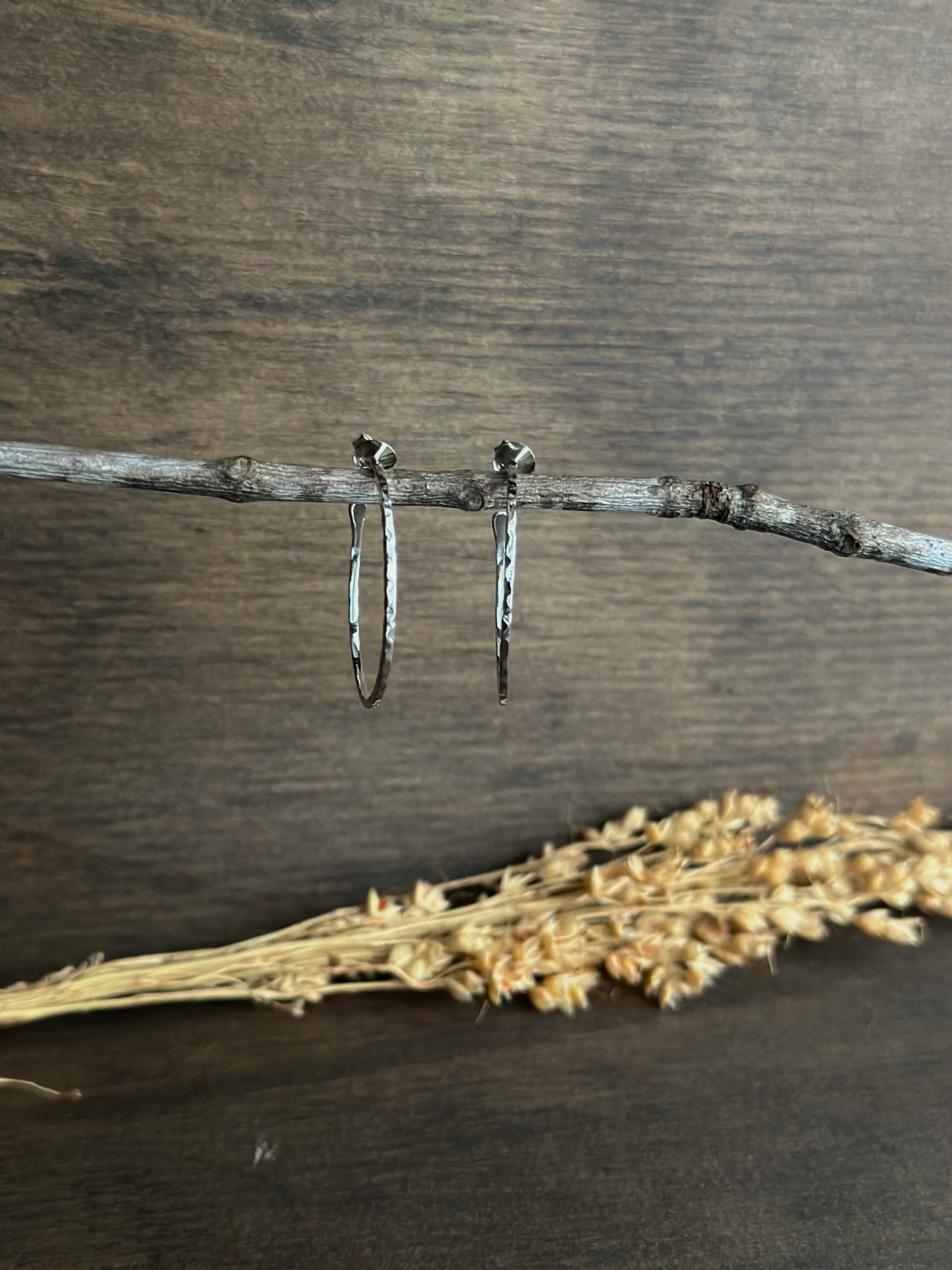 Hammered Hoop (30mm)