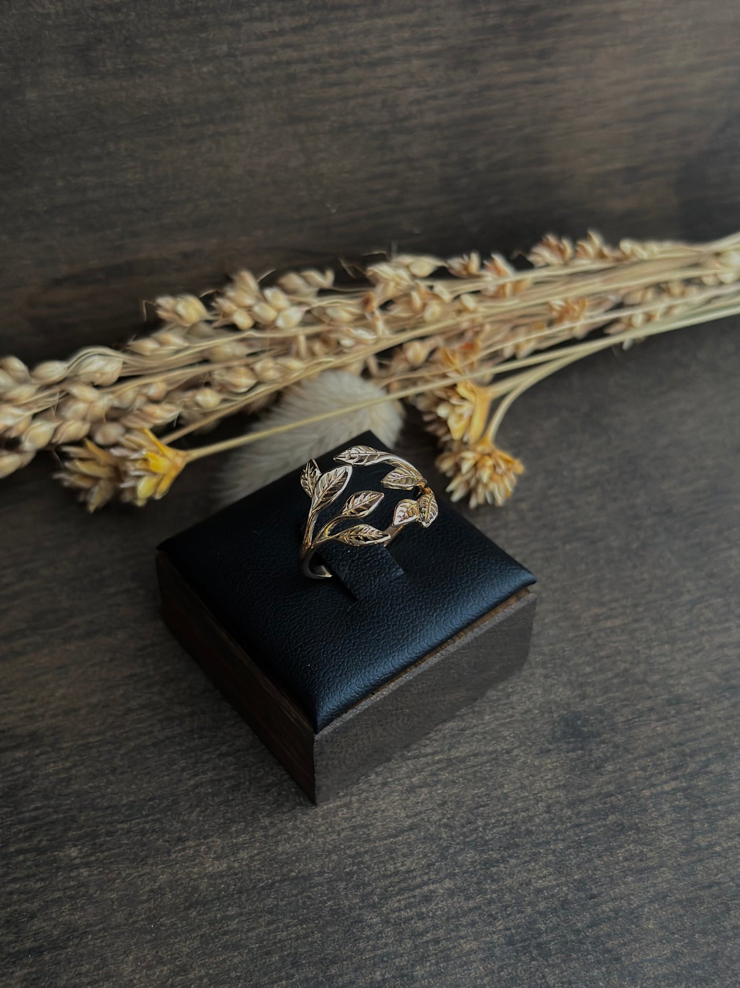 Leaf Cluster Ring (Bronze)