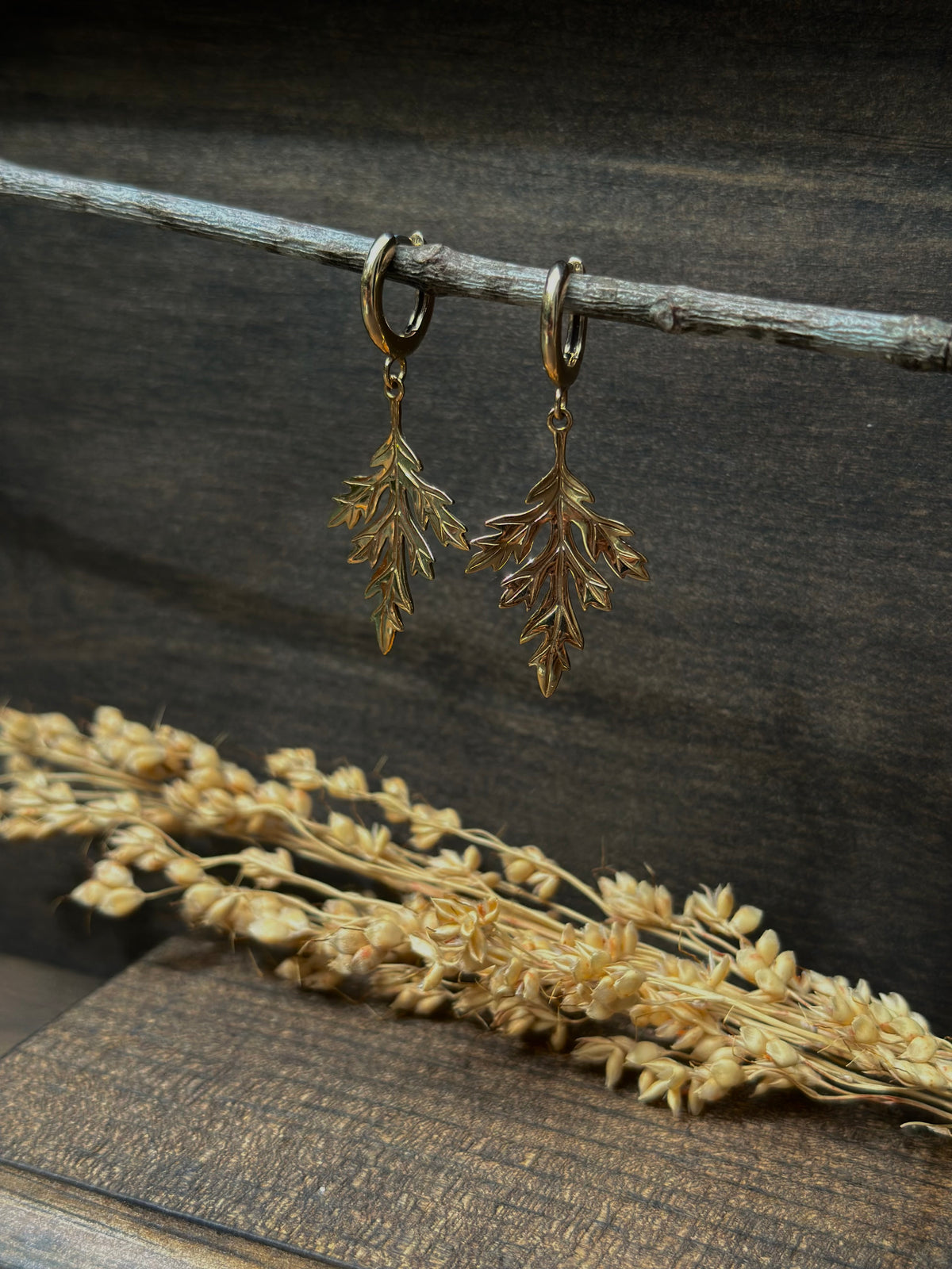 Mugwort Huggie Hoop