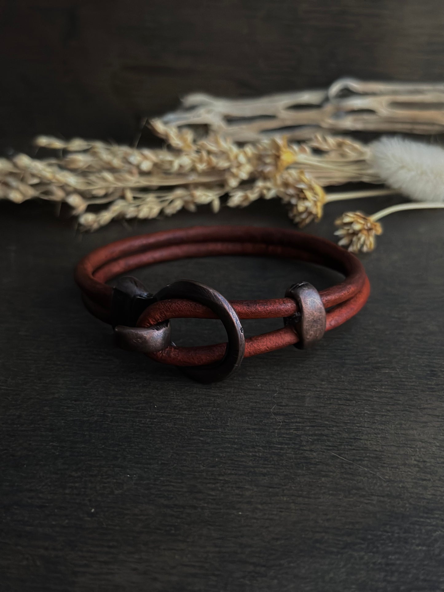 Leather Loop Bracelet 001