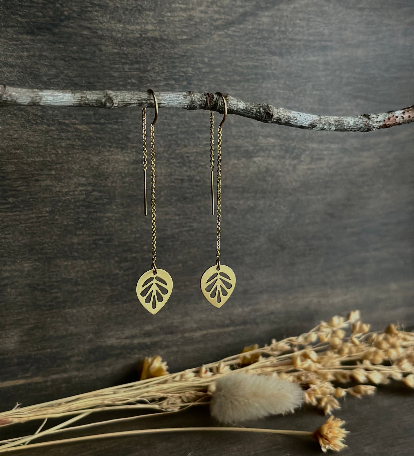 Leaf Cutout Threader Earrings