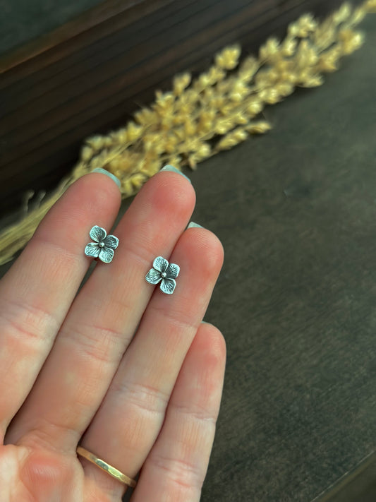 Hydragea Stud Earrings