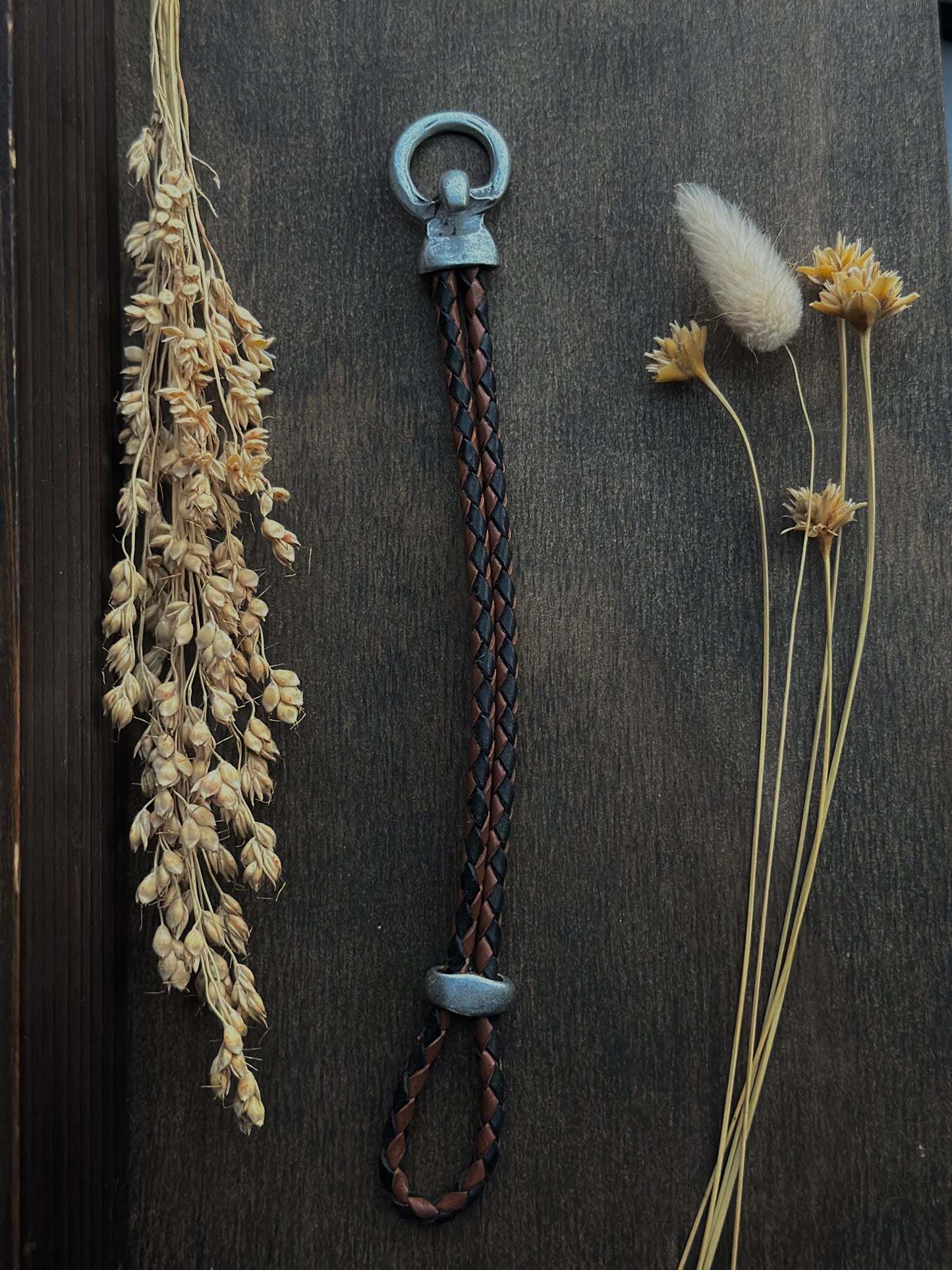 Leather Loop Bracelet 002