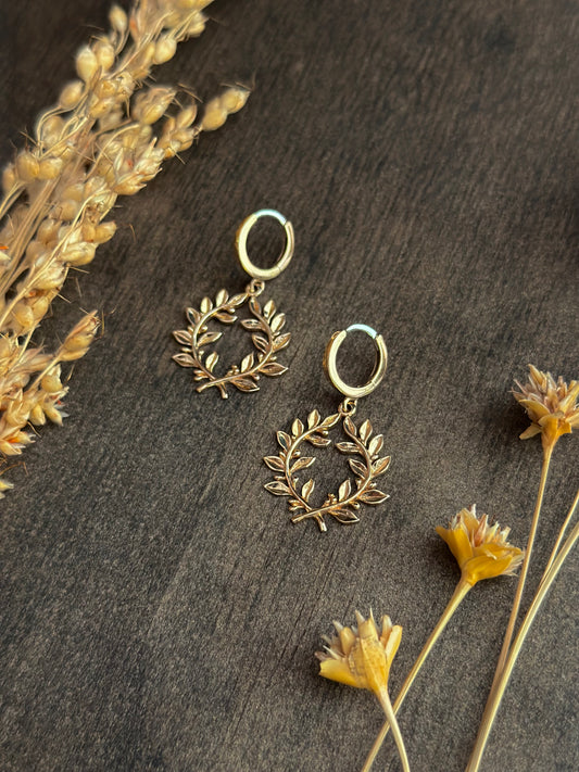 Laurel Wreath Huggie Hoop