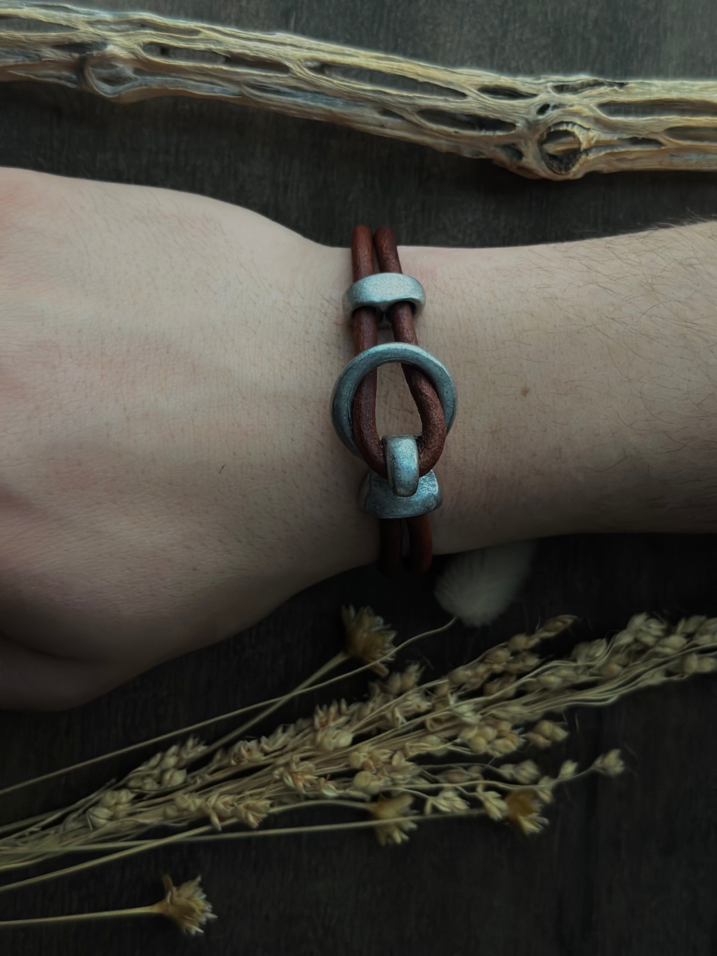 Leather Loop Bracelet 004