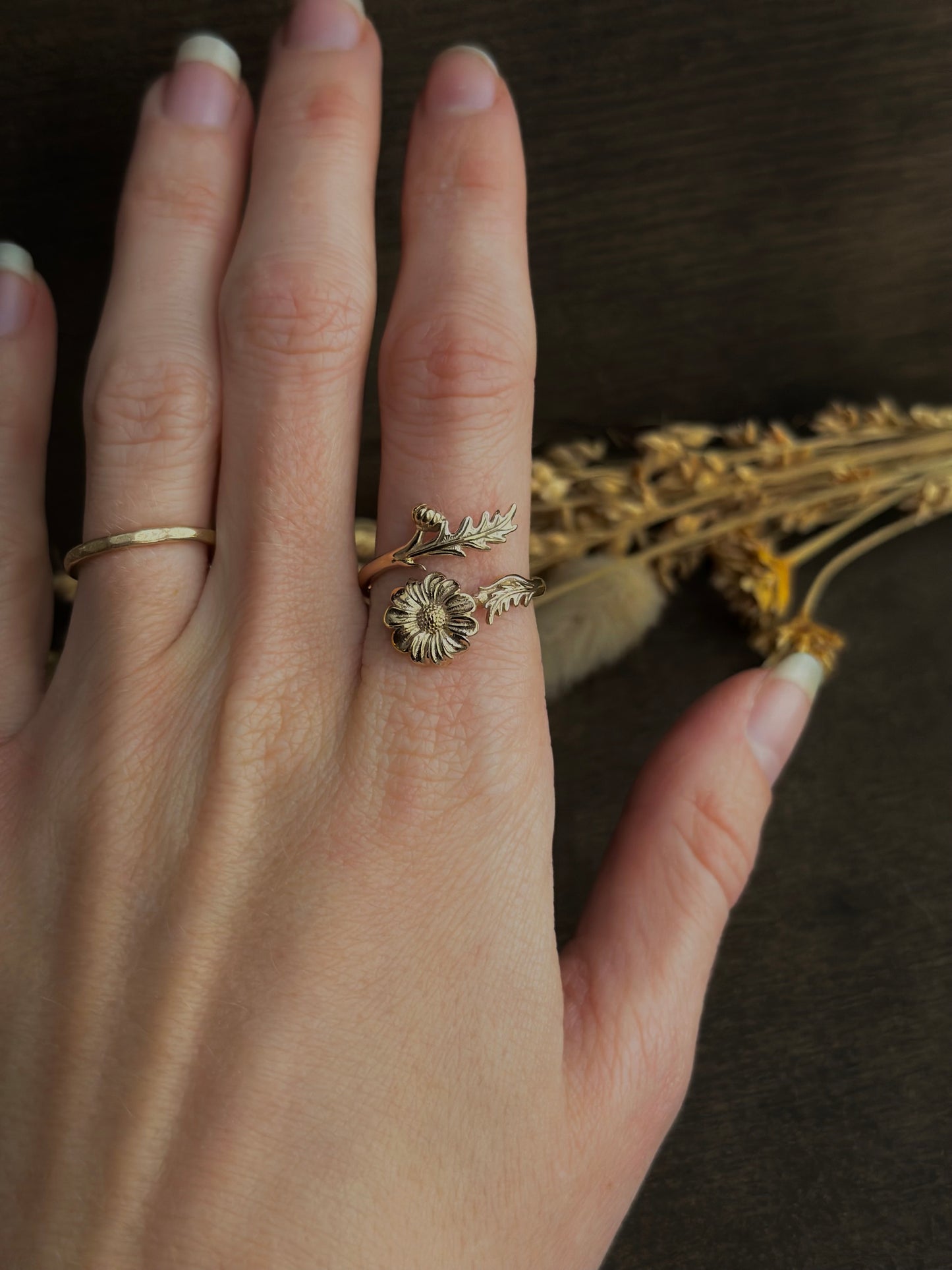 Daisy Ring (Bronze)