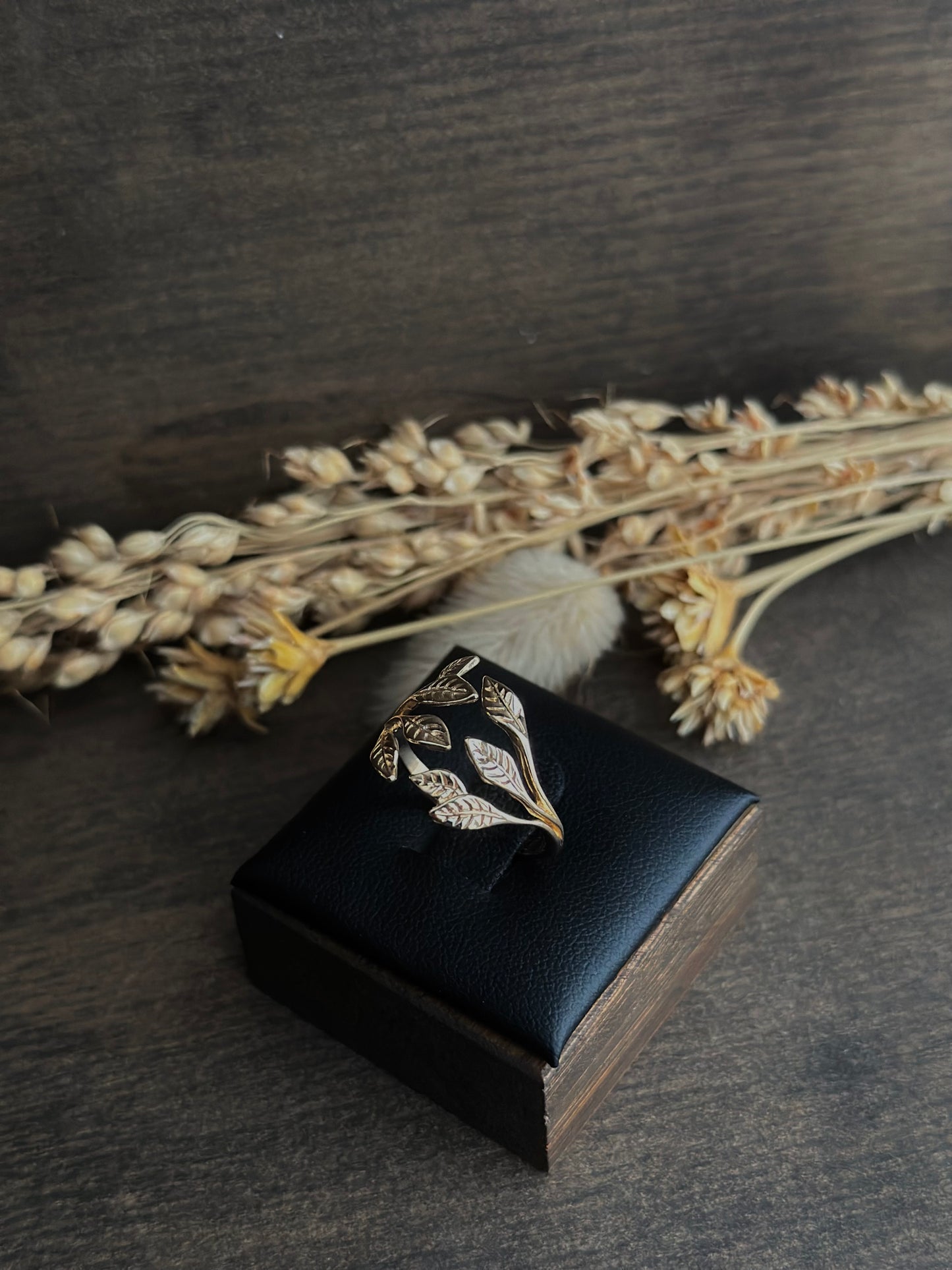 Leaf Cluster Ring (Bronze)