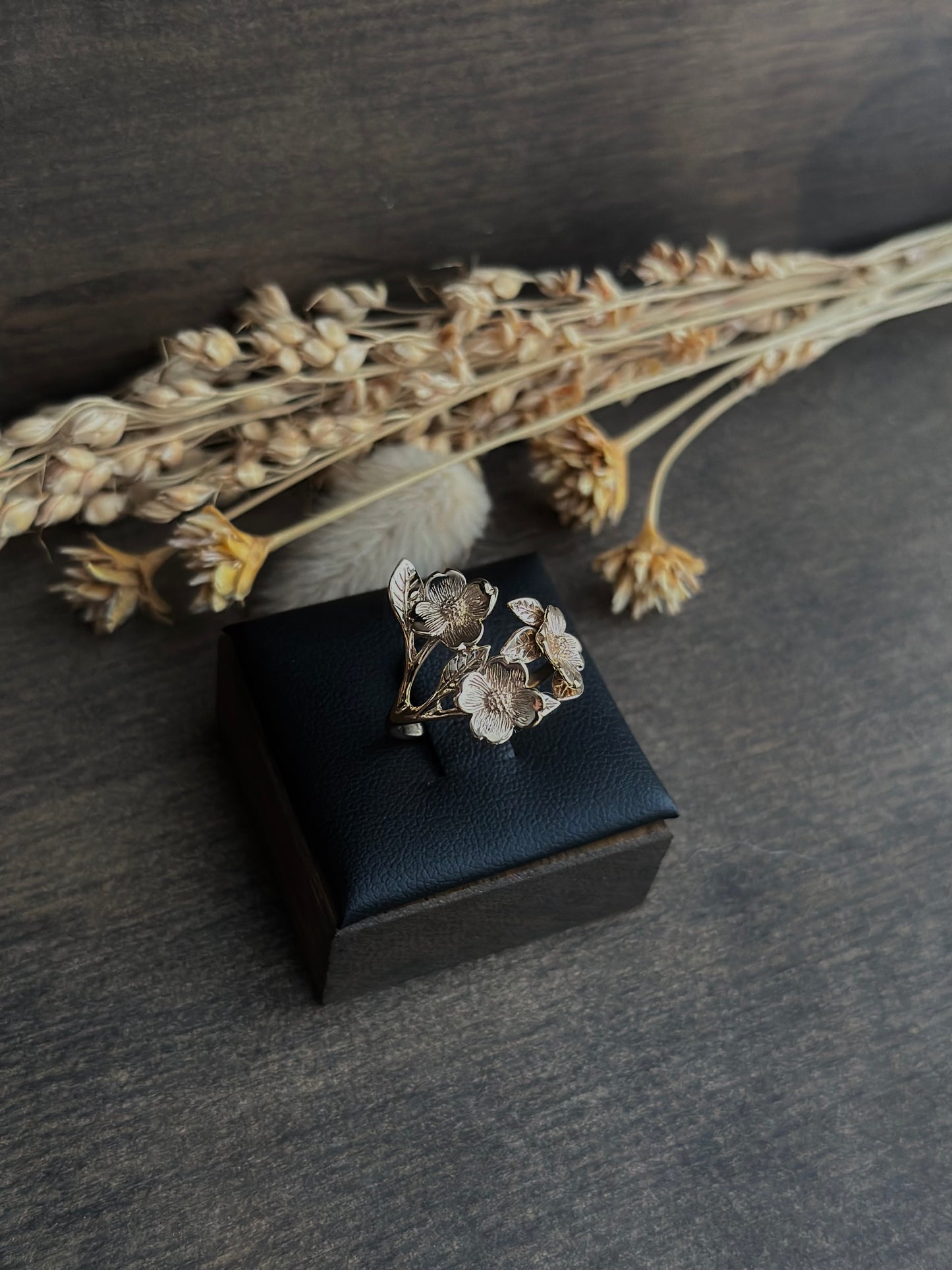 Dogwood Ring (Bronze)