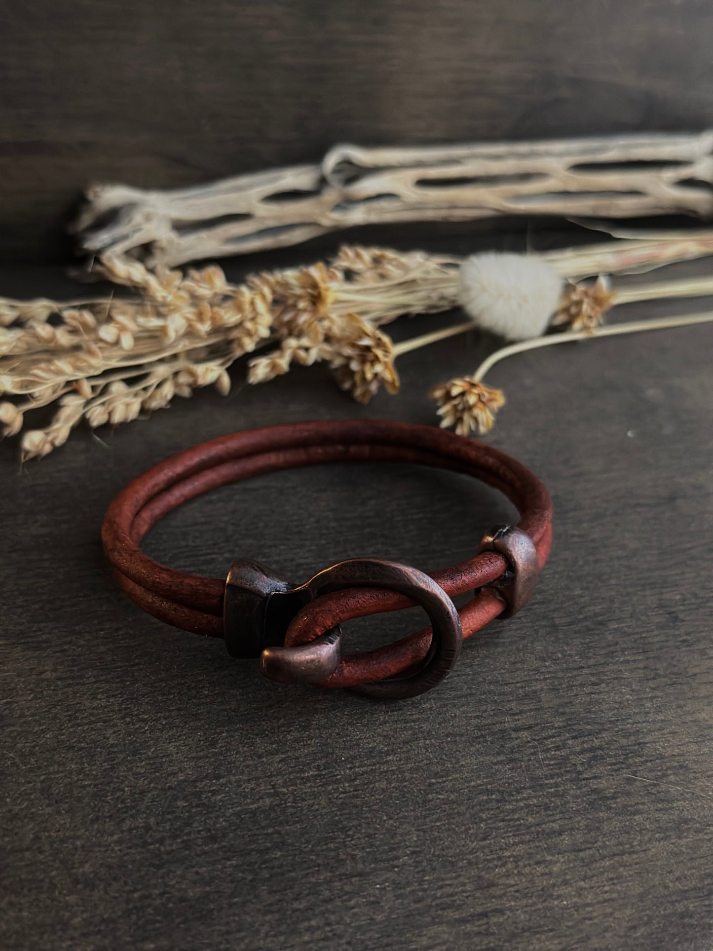 Leather Loop Bracelet 001