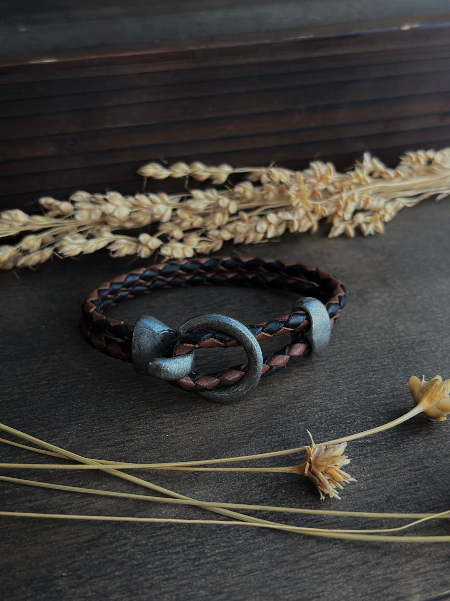Leather Loop Bracelet 002