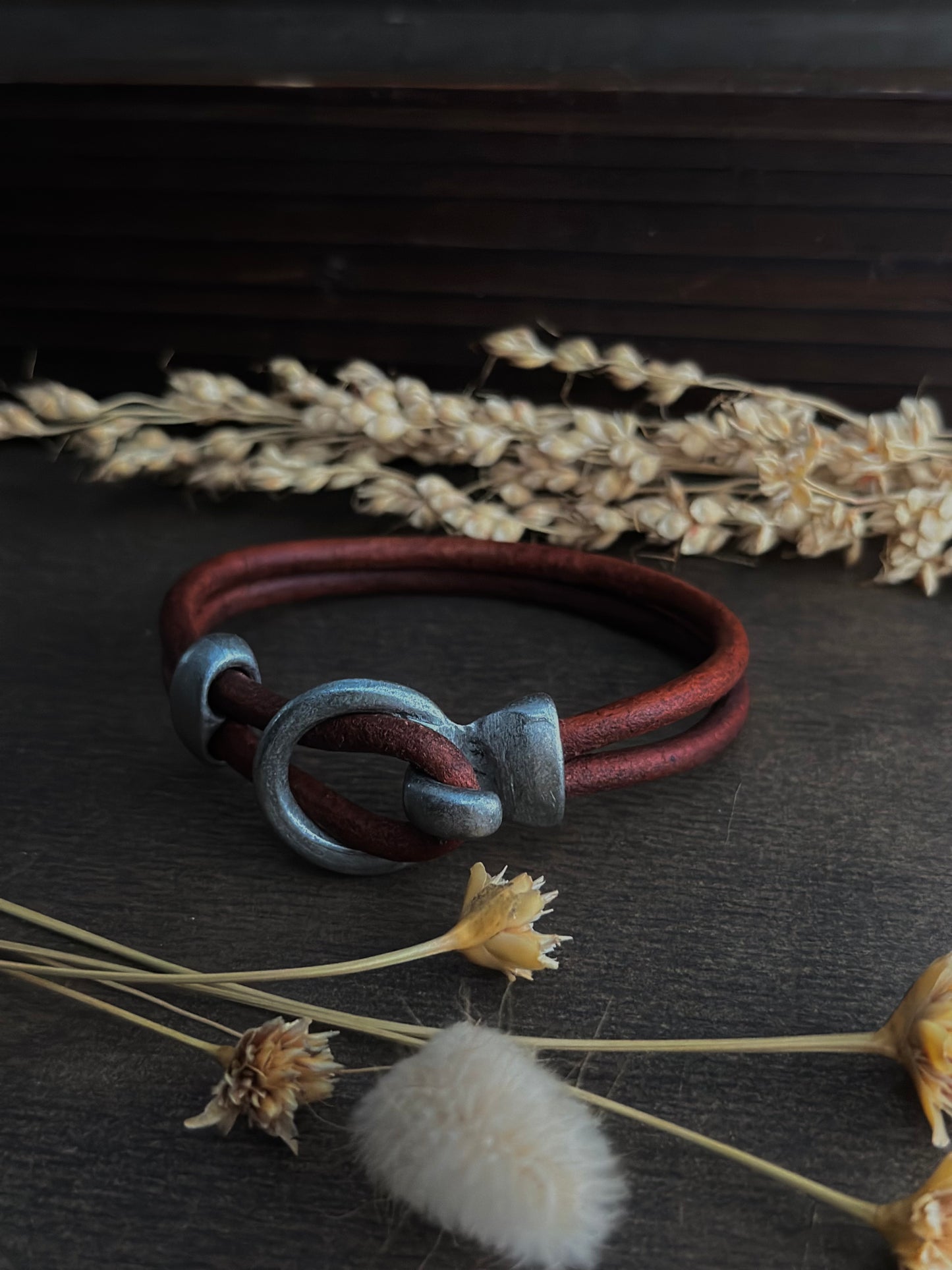 Leather Loop Bracelet 004