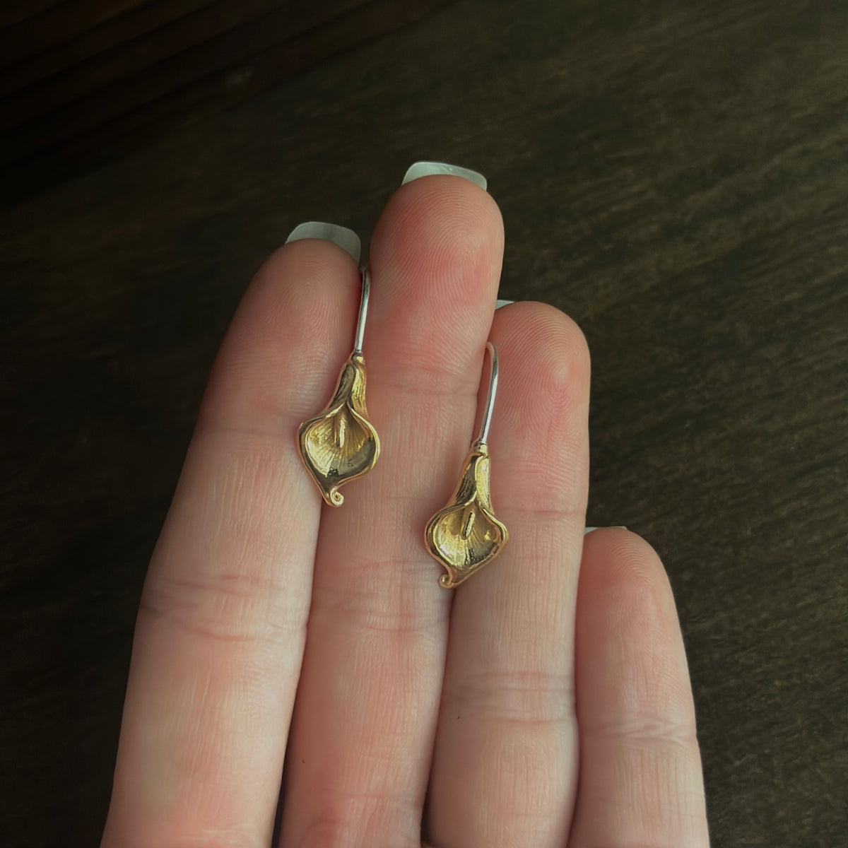 Calla Lily Hook Earrings