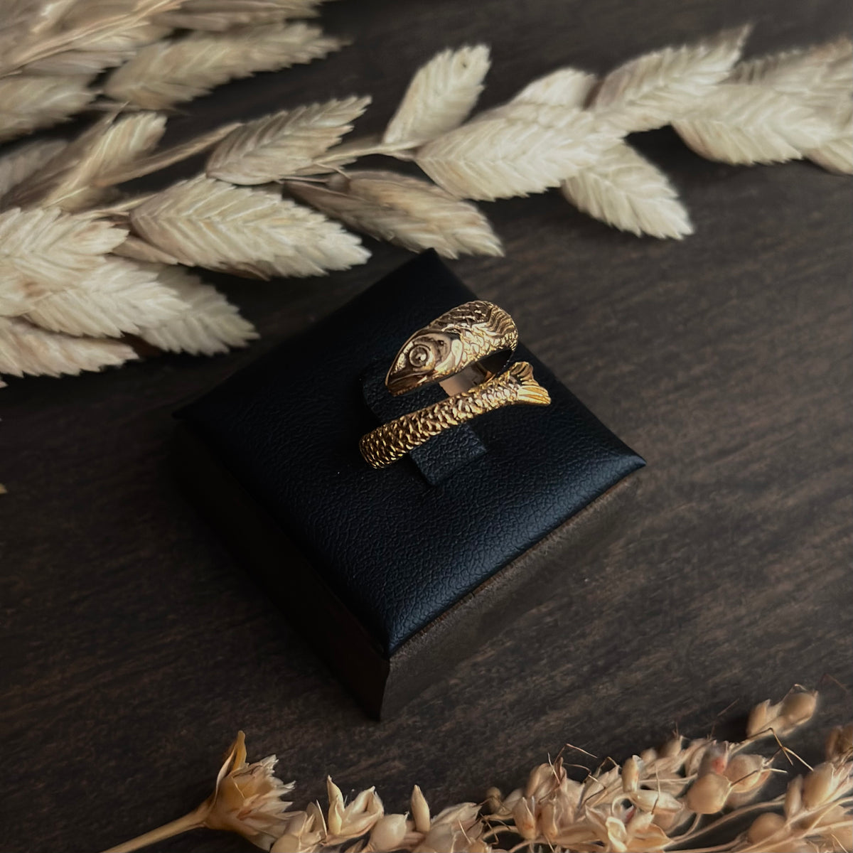 Sardine Ring