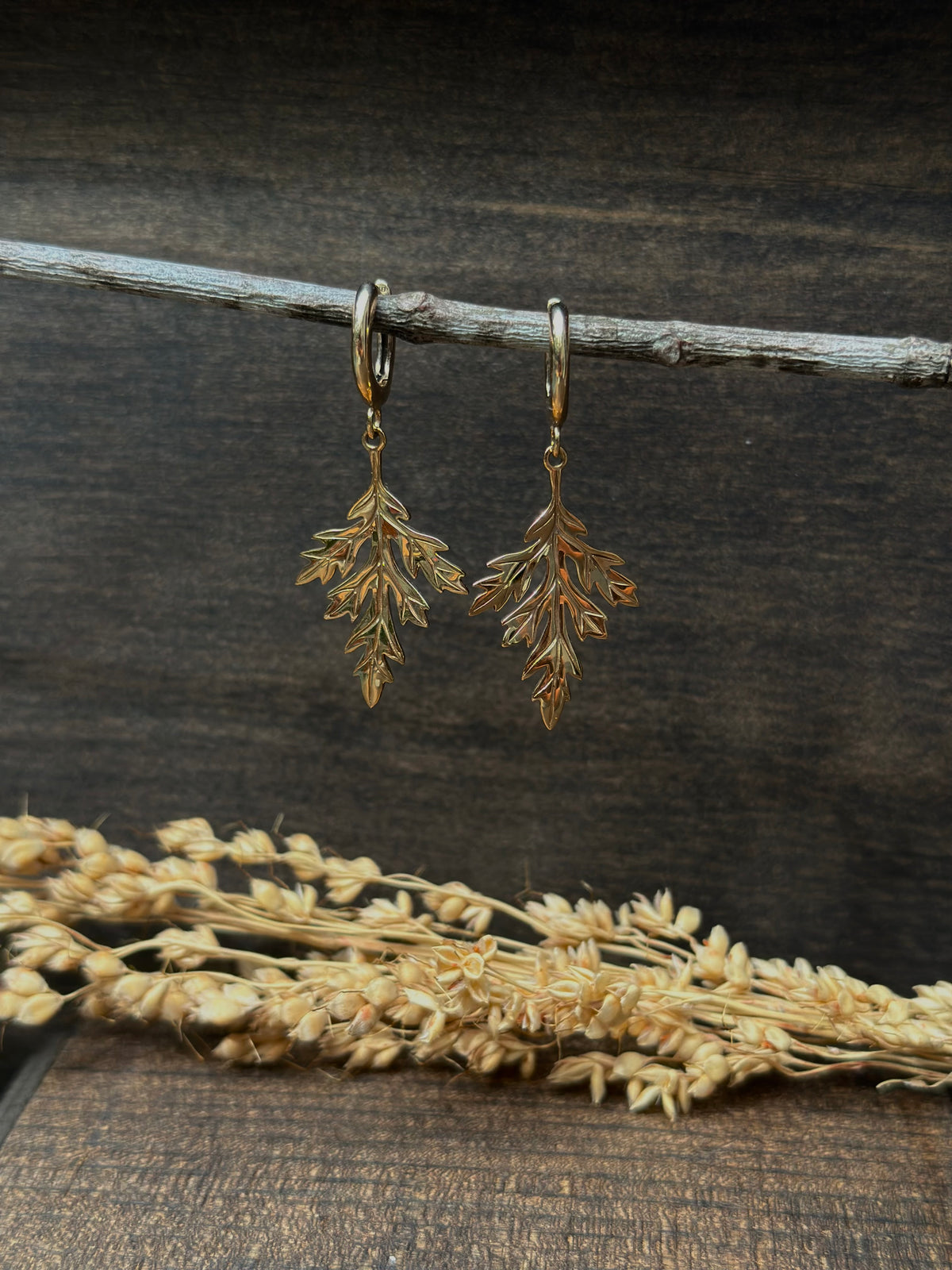Mugwort Huggie Hoop